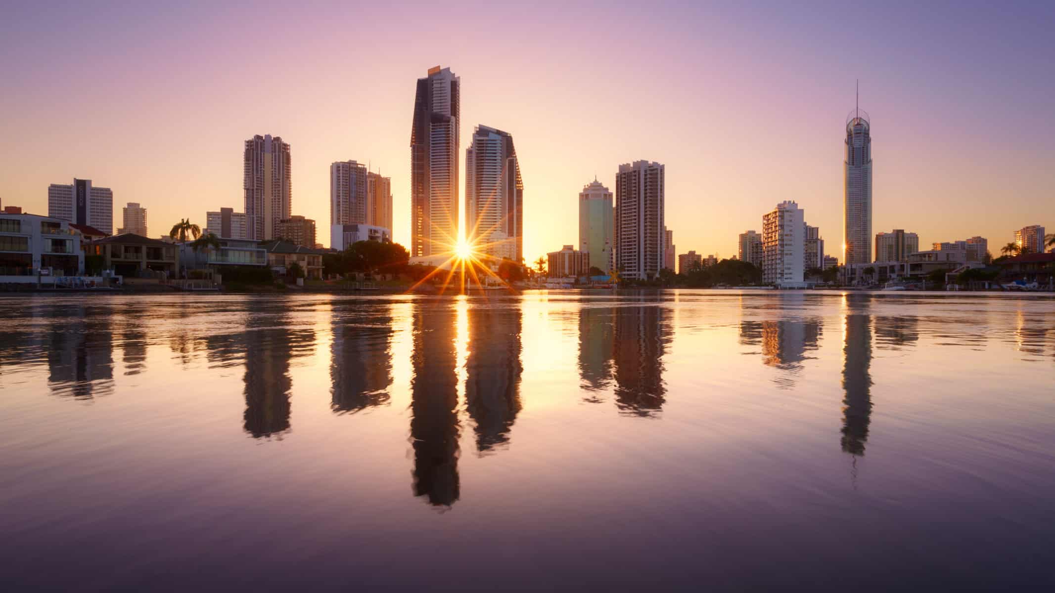 lake side wide view at brisbane
